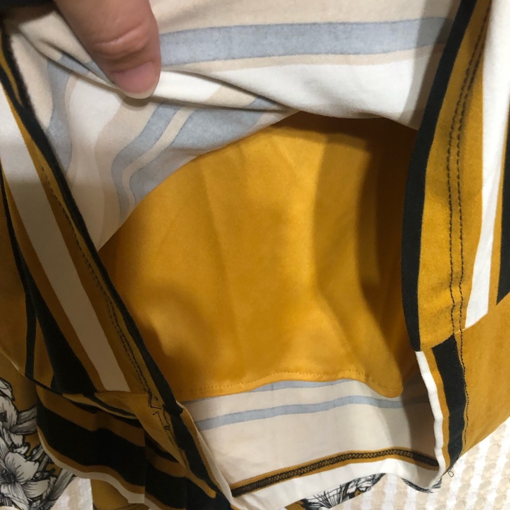 Yellow Asymmetrical Pleated Skirt - Picture 5 of 7
